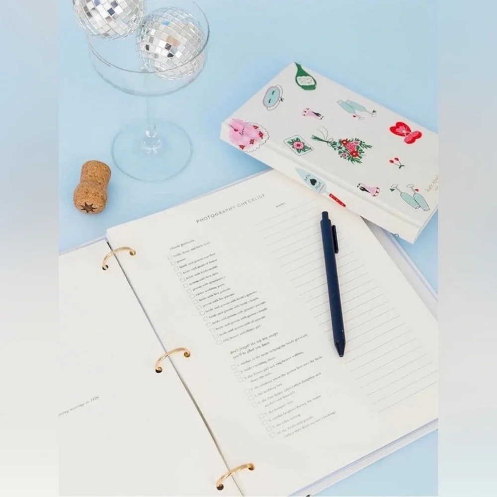 kate spade NIB 'Whimsical Wedding Cake Toss' Bridal Planner Gold Ring Bound
